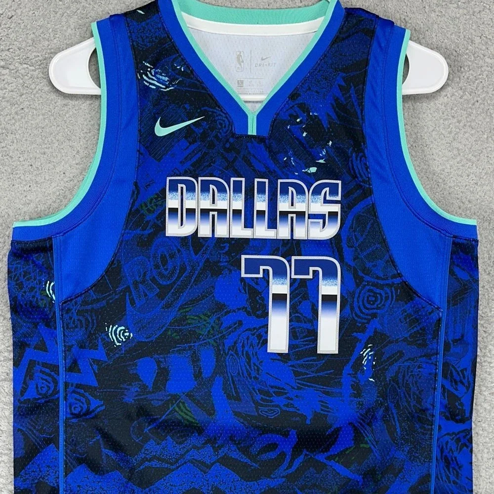 Luka Doncic Dallas Maverick Jersey Shirt Boys Large Blue Rookie Of The Year Nike